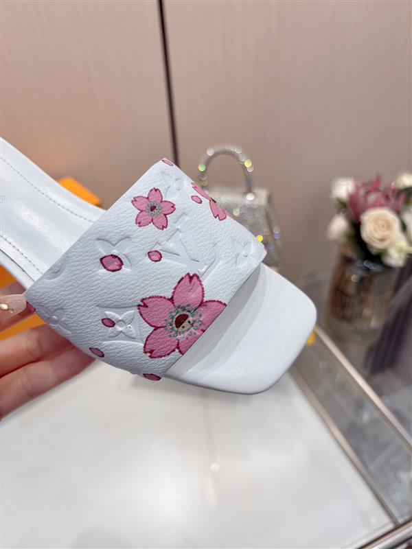 20251128184534639 270